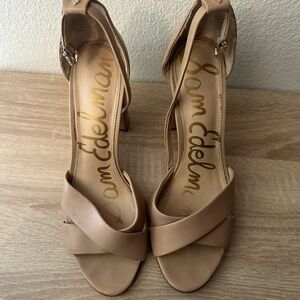 Sam E classic strappy nude heel